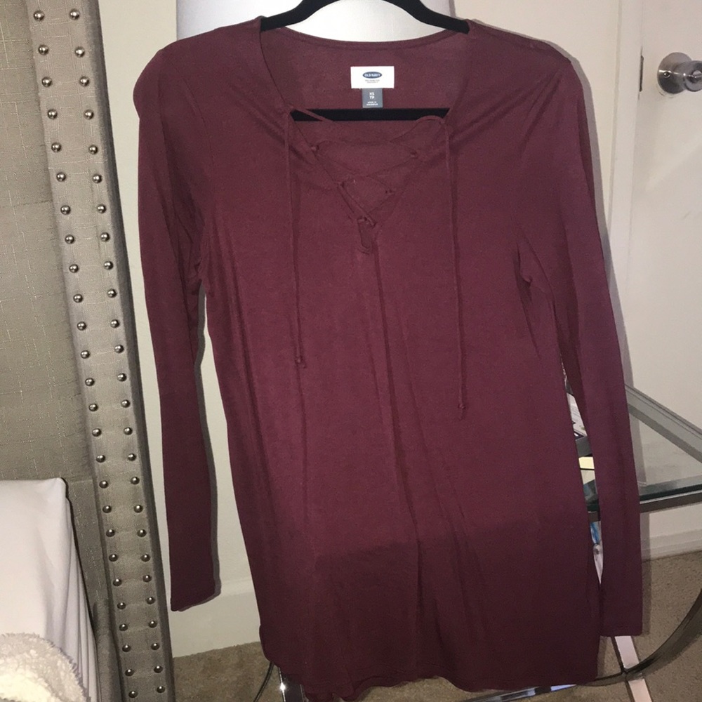 Long sleeve top with cross cross details